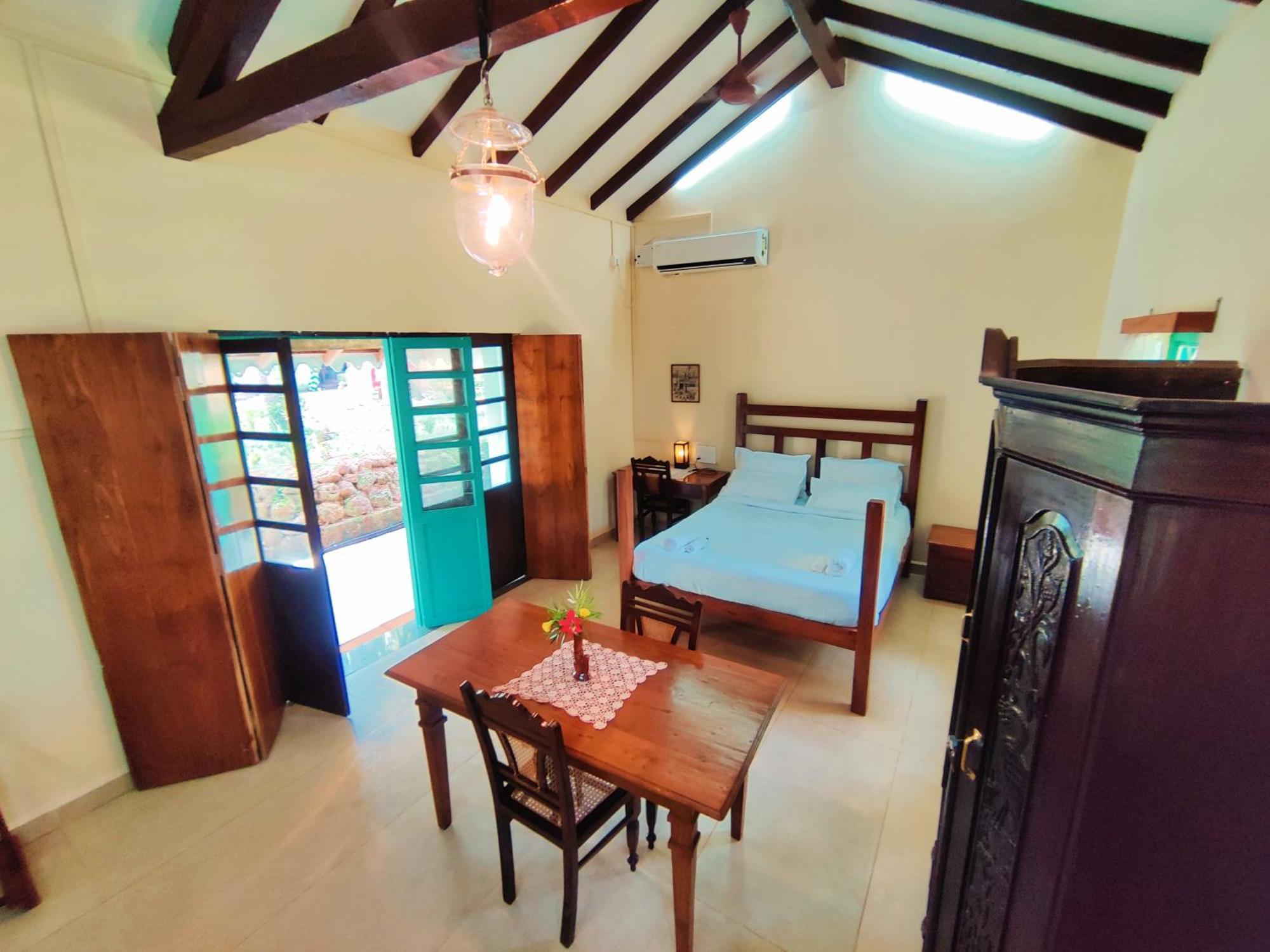 The Bungalow Bogmalo An 1880 Indo Portuguese Heritage Beach Villa South Goa ภายนอก รูปภาพ